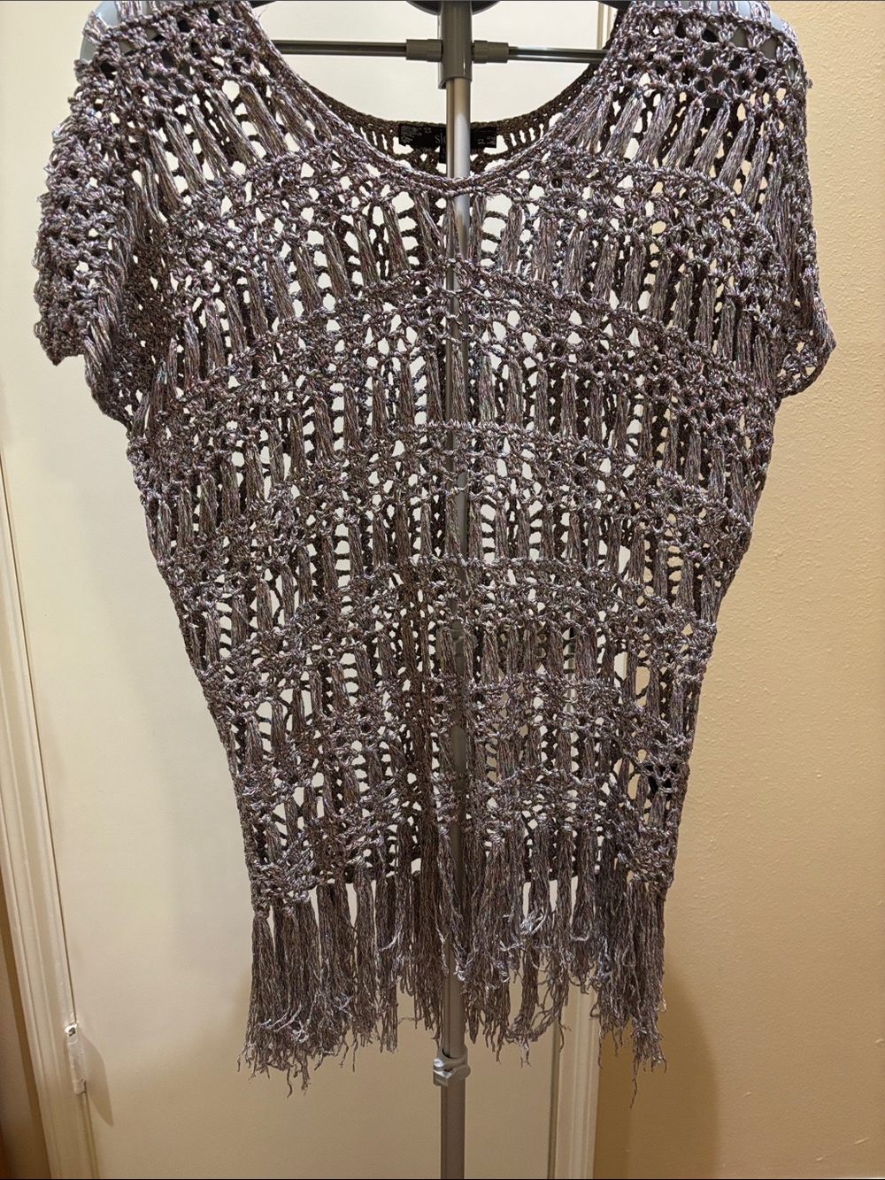 Sioni Open-Weave Fringe Tunic Top in Charcoal Gray